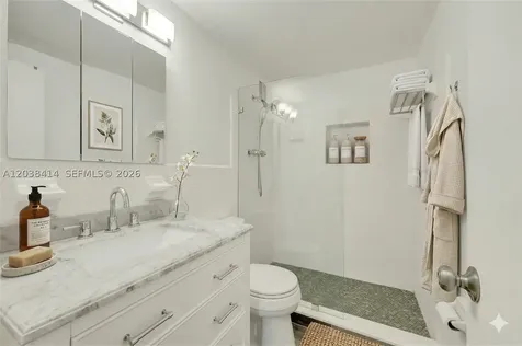 1880 S Treasure Drive North Bay Village FL 33141
