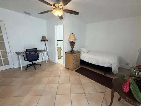 5931 SW 148th Place Miami FL 33193