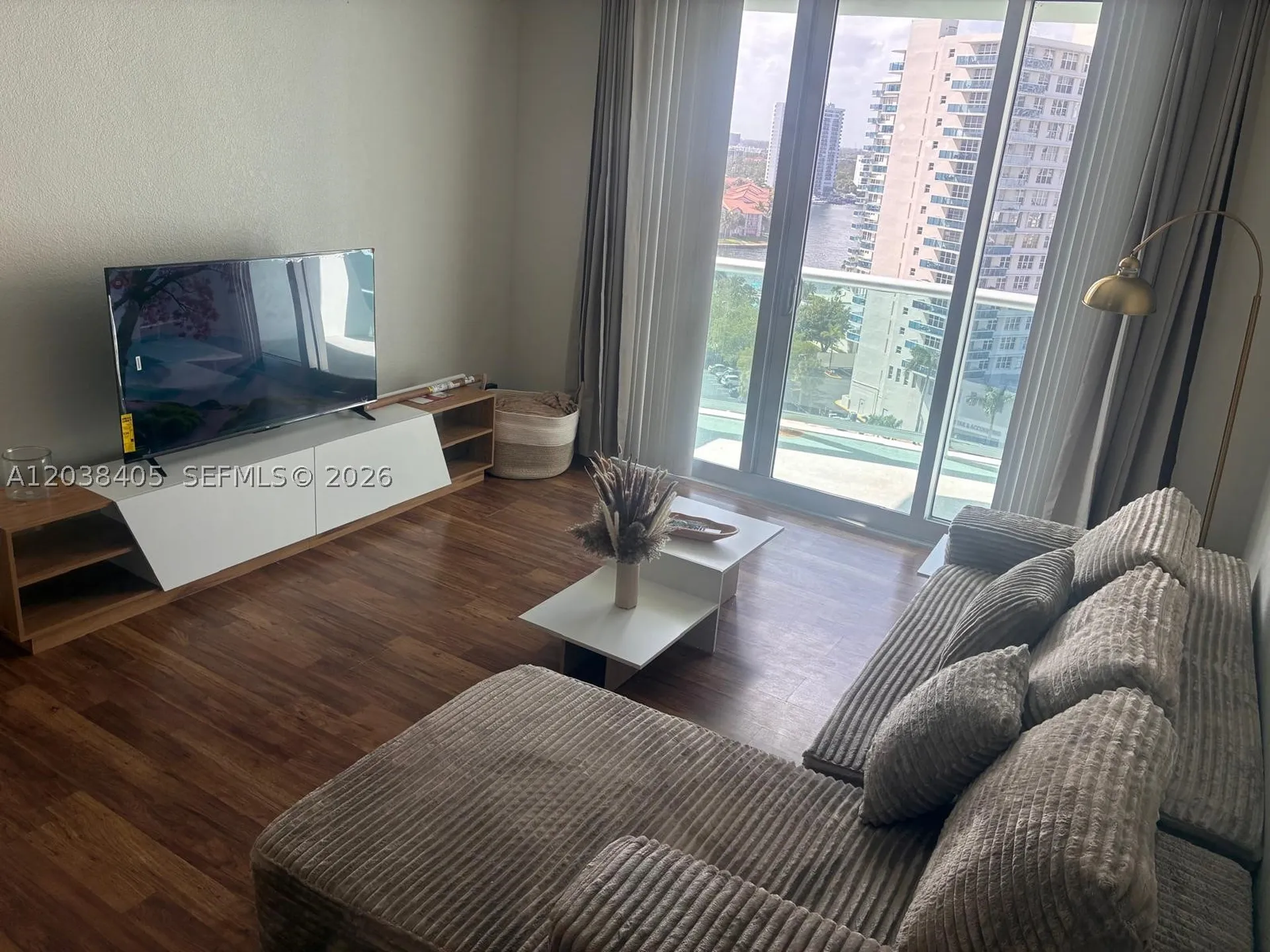 3901 S Ocean Drive Hollywood FL 33019