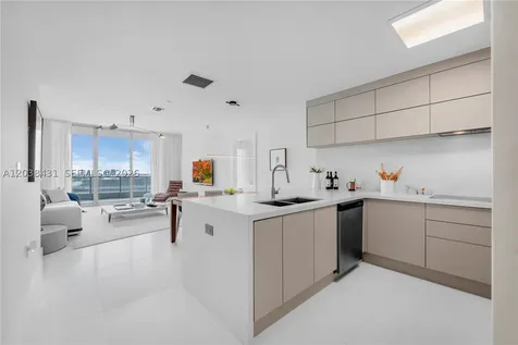 900 Biscayne Boulevard Miami FL 33132