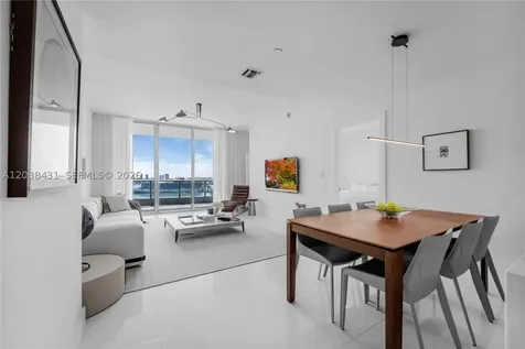 900 Biscayne Boulevard Miami FL 33132