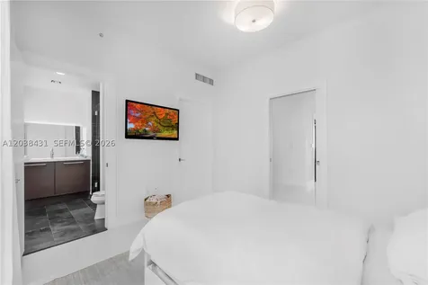 900 Biscayne Boulevard Miami FL 33132