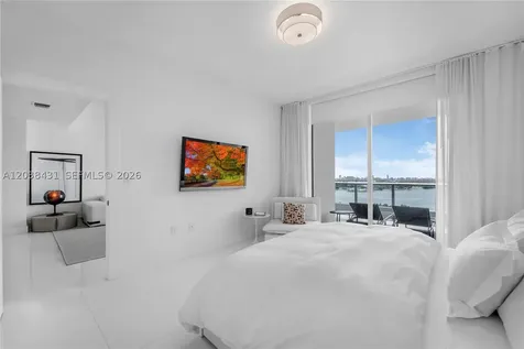900 Biscayne Boulevard Miami FL 33132