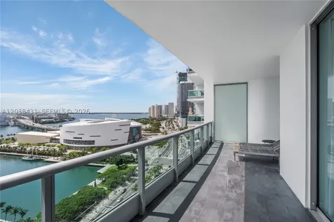 900 Biscayne Boulevard Miami FL 33132