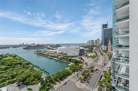 900 Biscayne Boulevard Miami FL 33132