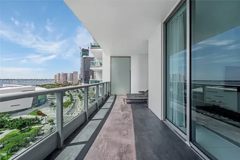 900 Biscayne Boulevard Miami FL 33132