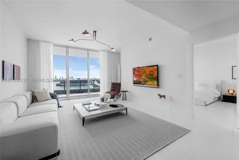900 Biscayne Boulevard Miami FL 33132