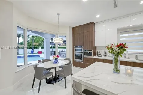 11390 SW 30th Street Miami FL 33165