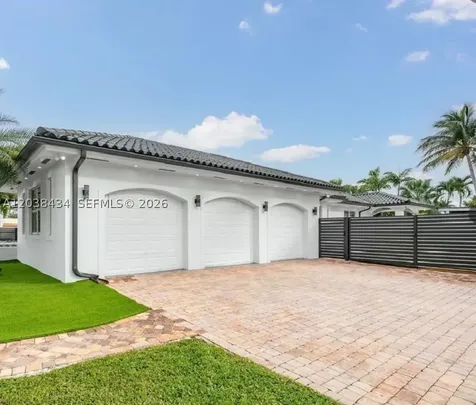 11390 SW 30th Street Miami FL 33165