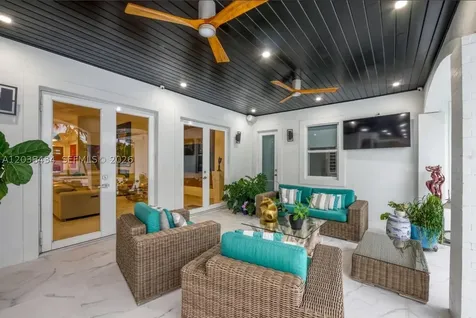 11390 SW 30th Street Miami FL 33165