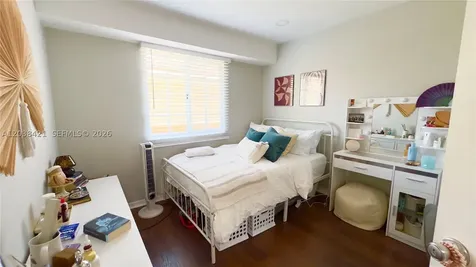 2845 NE 185th Street Aventura FL 33180