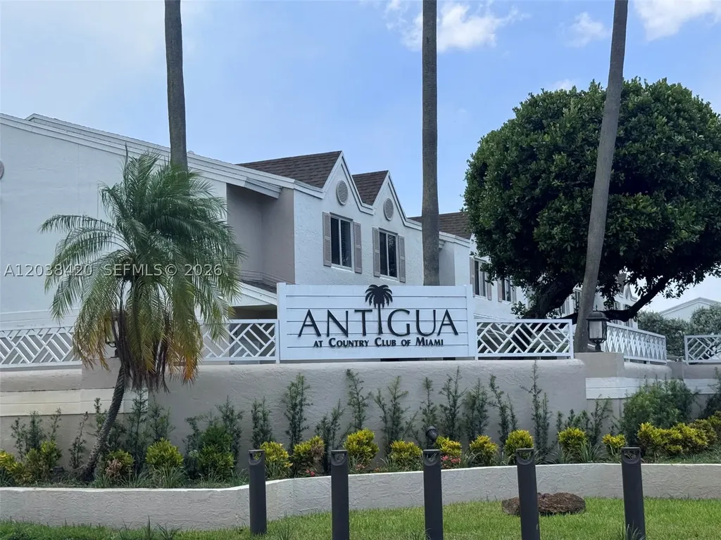 17425 NW 67th Place Hialeah FL 33015