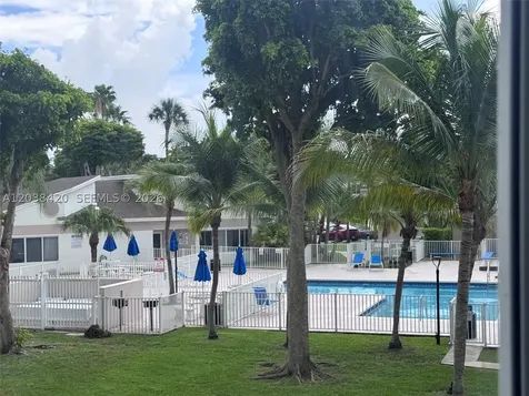 17425 NW 67th Place Hialeah FL 33015