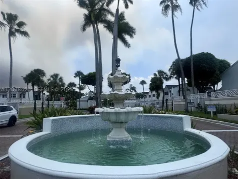 17425 NW 67th Place Hialeah FL 33015