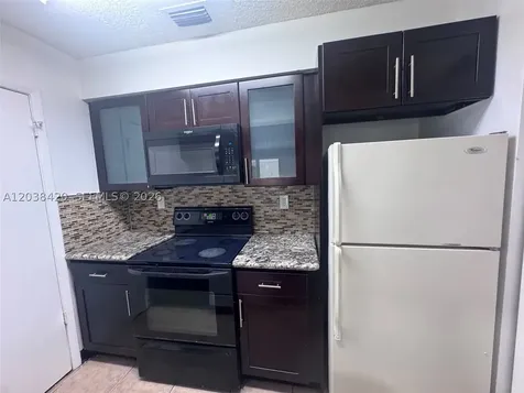17425 NW 67th Place Hialeah FL 33015