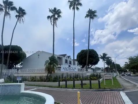 17425 NW 67th Place Hialeah FL 33015