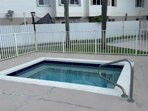 17425 NW 67th Place Hialeah FL 33015