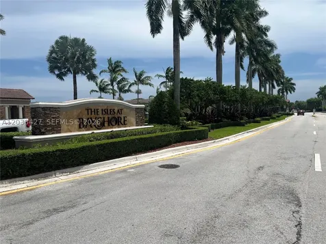 22631 SW 88th Place Cutler Bay FL 33190