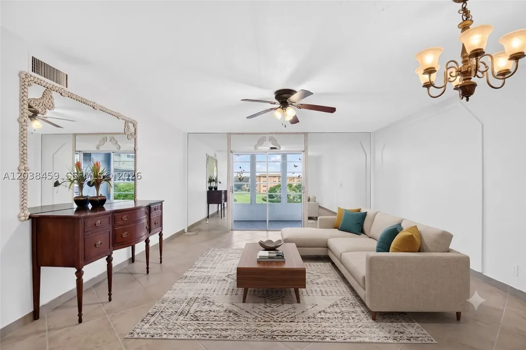 2615 NE 1st Court Boynton Beach FL 33435