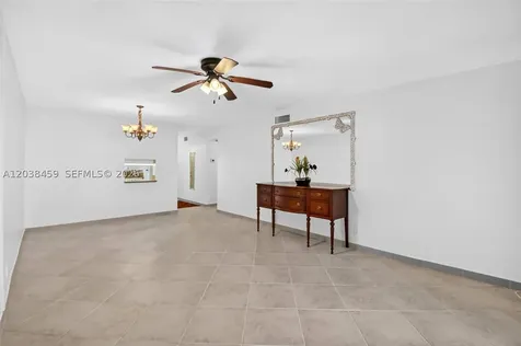 2615 NE 1st Court Boynton Beach FL 33435