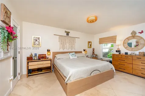 7483 SW 82nd Street Miami FL 33143