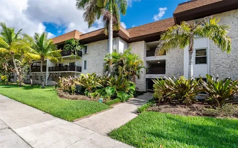 7483 SW 82nd Street Miami FL 33143