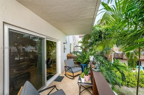 7483 SW 82nd Street Miami FL 33143
