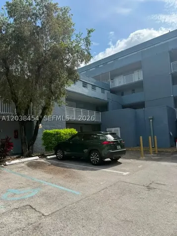 9375 Fontainebleau Boulevard Miami FL 33172