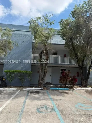 9375 Fontainebleau Boulevard Miami FL 33172