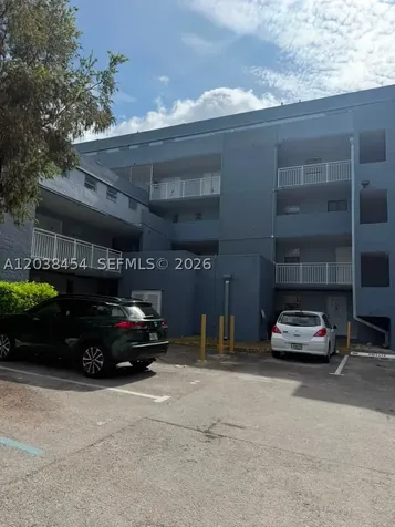 9375 Fontainebleau Boulevard Miami FL 33172