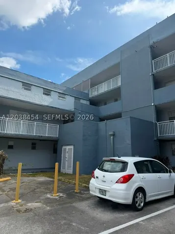 9375 Fontainebleau Boulevard Miami FL 33172