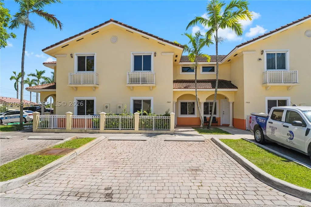 7362 NW 179th Terrace Hialeah FL 33015