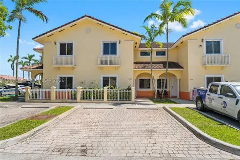 7362 NW 179th Terrace Hialeah FL 33015