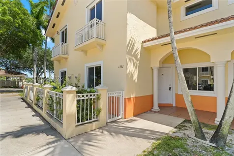 7362 NW 179th Terrace Hialeah FL 33015