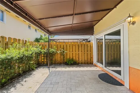 7362 NW 179th Terrace Hialeah FL 33015