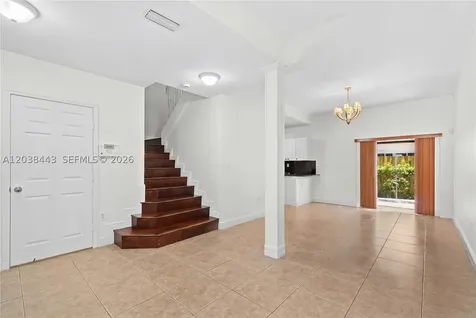 7362 NW 179th Terrace Hialeah FL 33015