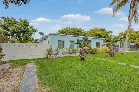 5910 SW 62nd Terrace South Miami FL 33143