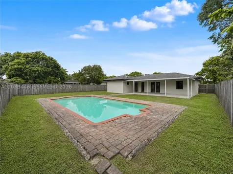 21965 SW 125th Avenue Miami FL 33170