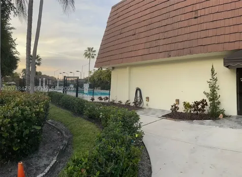 6130 NW 54th Lane Tamarac FL 33319