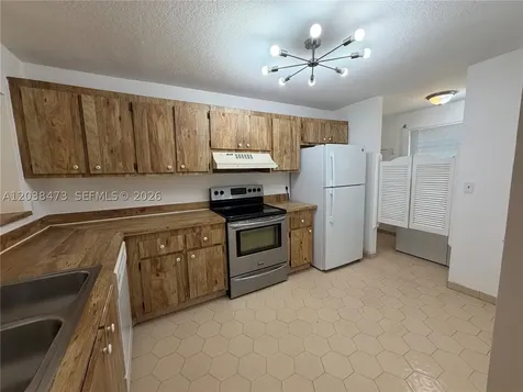 1540 NW 93rd Avenue Pembroke Pines FL 33024