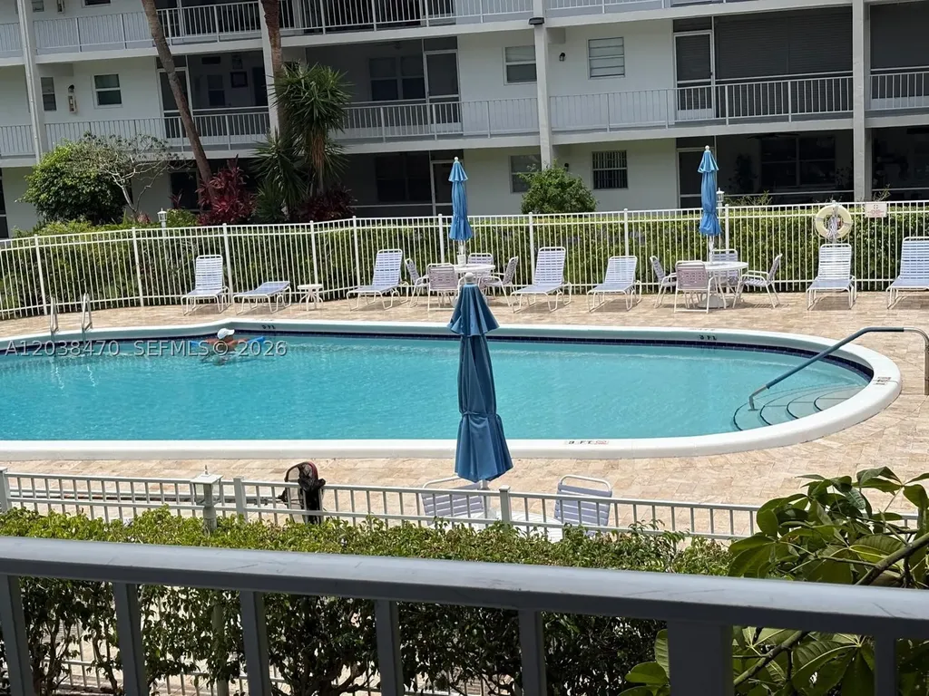 541 Blue Heron Drive Hallandale Beach FL 33009