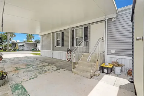 8709 SW 17th Court Davie FL 33324