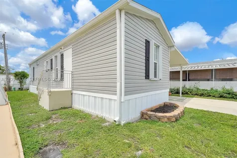 8709 SW 17th Court Davie FL 33324
