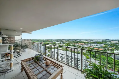 1800 NE 114th Street Miami FL 33181