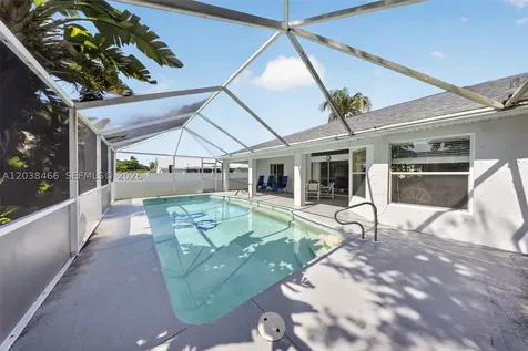 705 SW 9th Avenue Cape Coral FL 33991