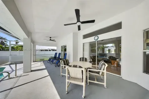 705 SW 9th Avenue Cape Coral FL 33991