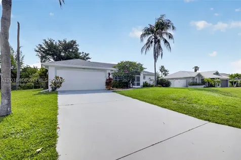 705 SW 9th Avenue Cape Coral FL 33991