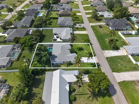 705 SW 9th Avenue Cape Coral FL 33991