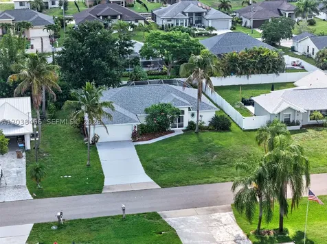 705 SW 9th Avenue Cape Coral FL 33991