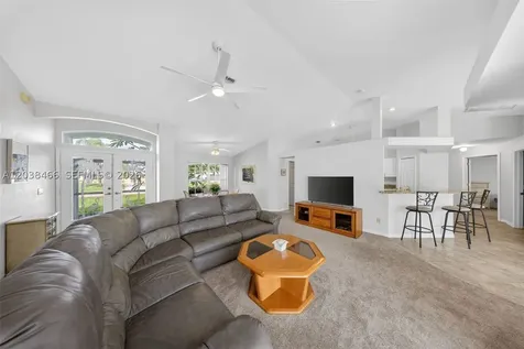 705 SW 9th Avenue Cape Coral FL 33991